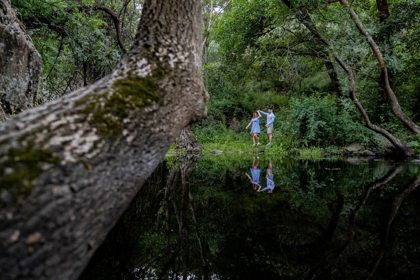 unas fotos de preboda en el campo, reportaje de preboda, ruben mejias fotografo