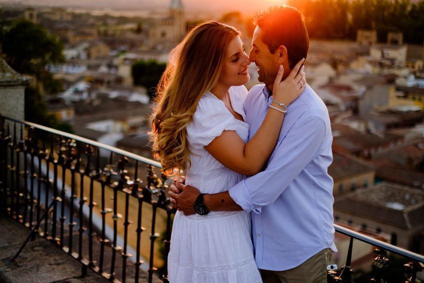 fotos de preboda en Toledo, puesta de sol en Toledo, preboda en ciudad, ruben Mejias fotografo, fotografo de bodas Toledo