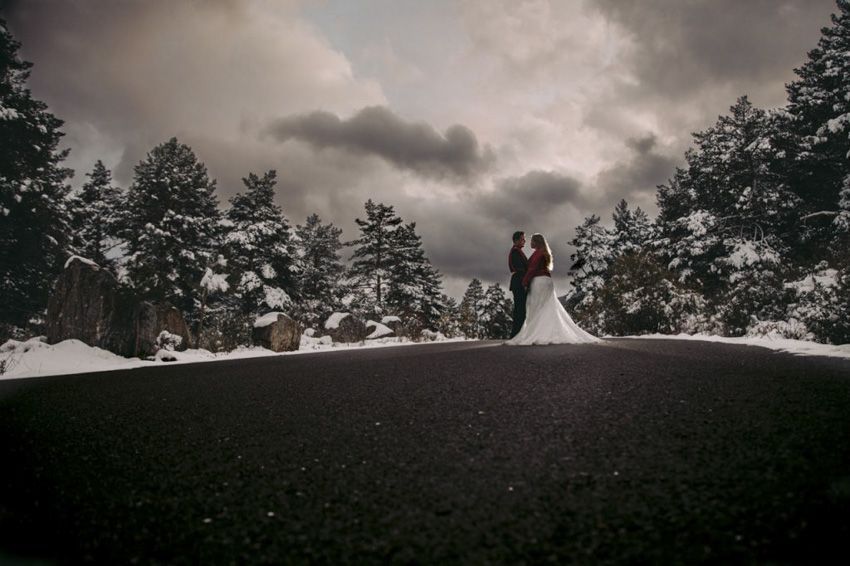 postboda en la nieve, postboda en invierno, postbodas con frio, ruben mejias fotografo de bodas