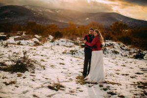 postboda en la sierra de Madrid con nieve, Ruben mejias fotografo de bodas