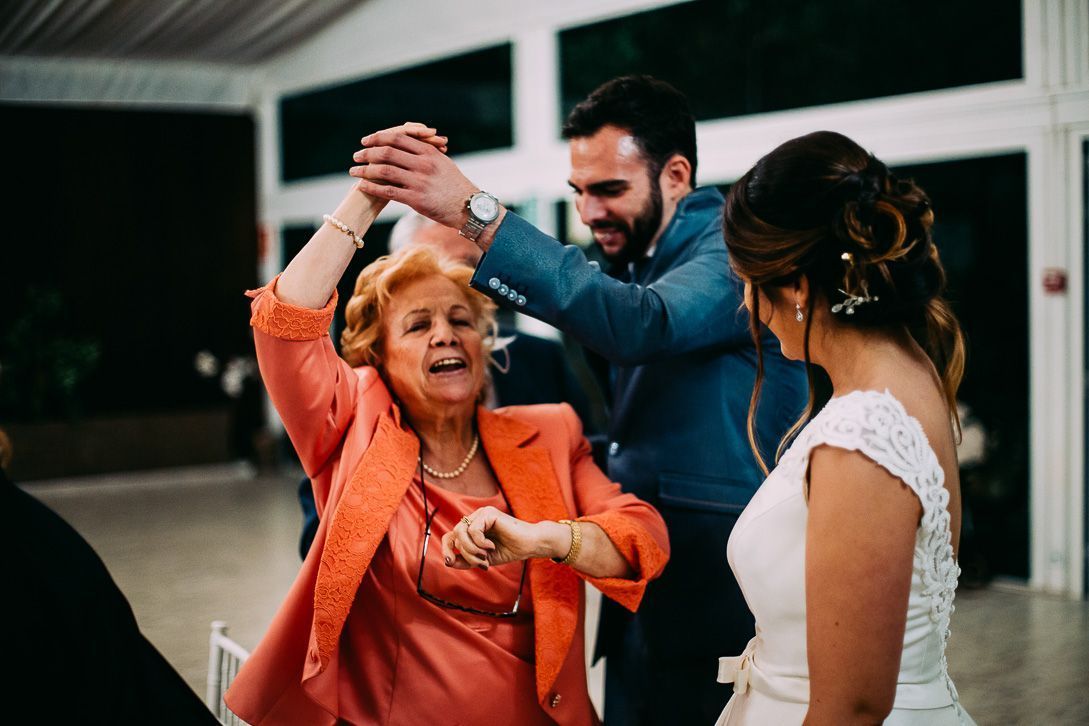 fotografia-documental-boda-fiesta-emocion